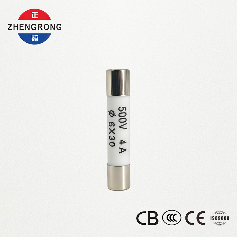 Fusibles R058 6*30 mm de haute qualité 4A pour les distributeurs internationaux