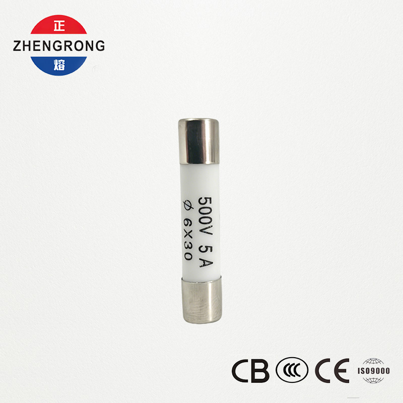 Fusibles R058 6*30 mm de haute qualité 5A pour les distributeurs internationaux